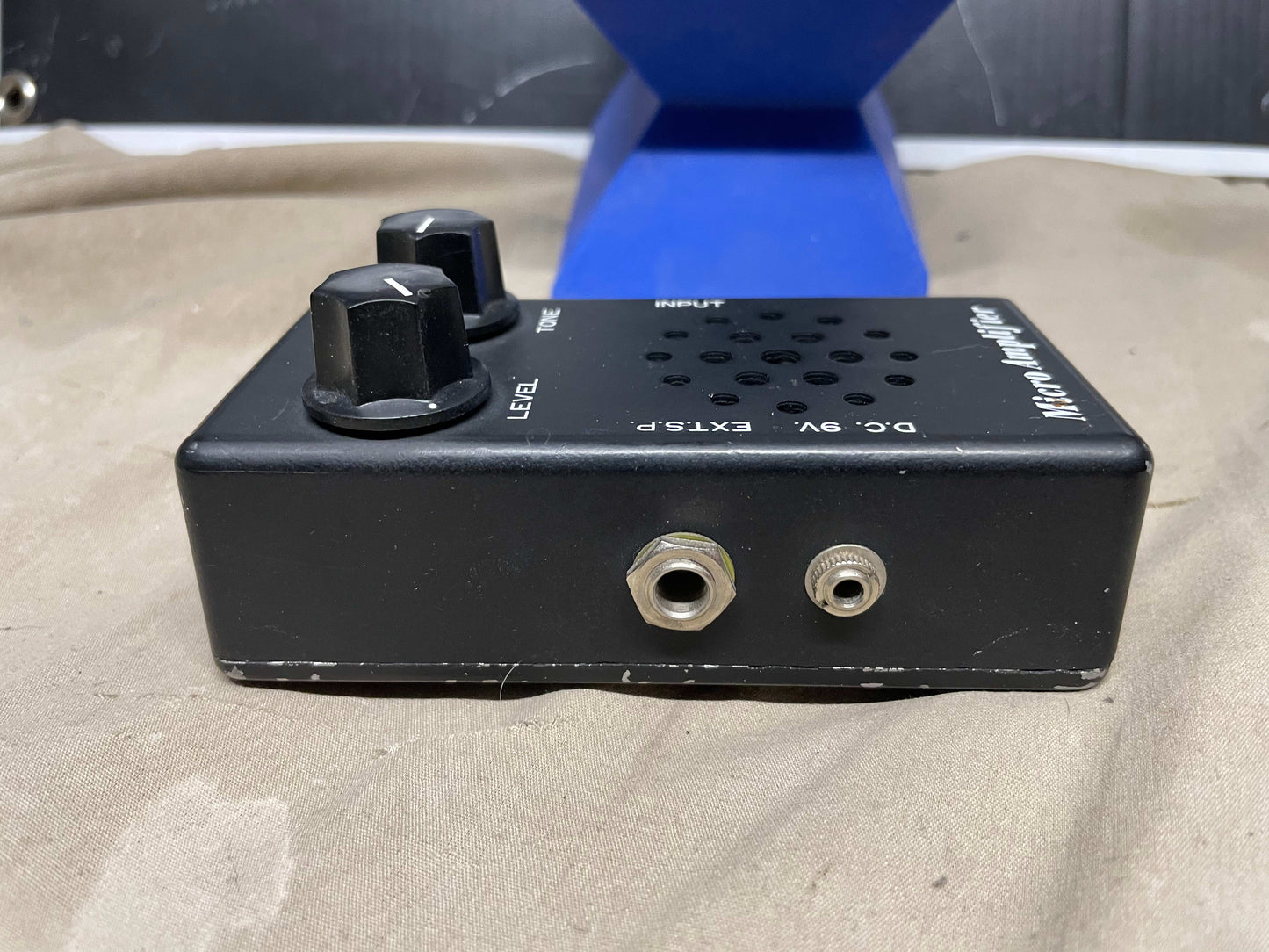 Asama Engineering ( Coron ) Power Amplifier Pedal Black