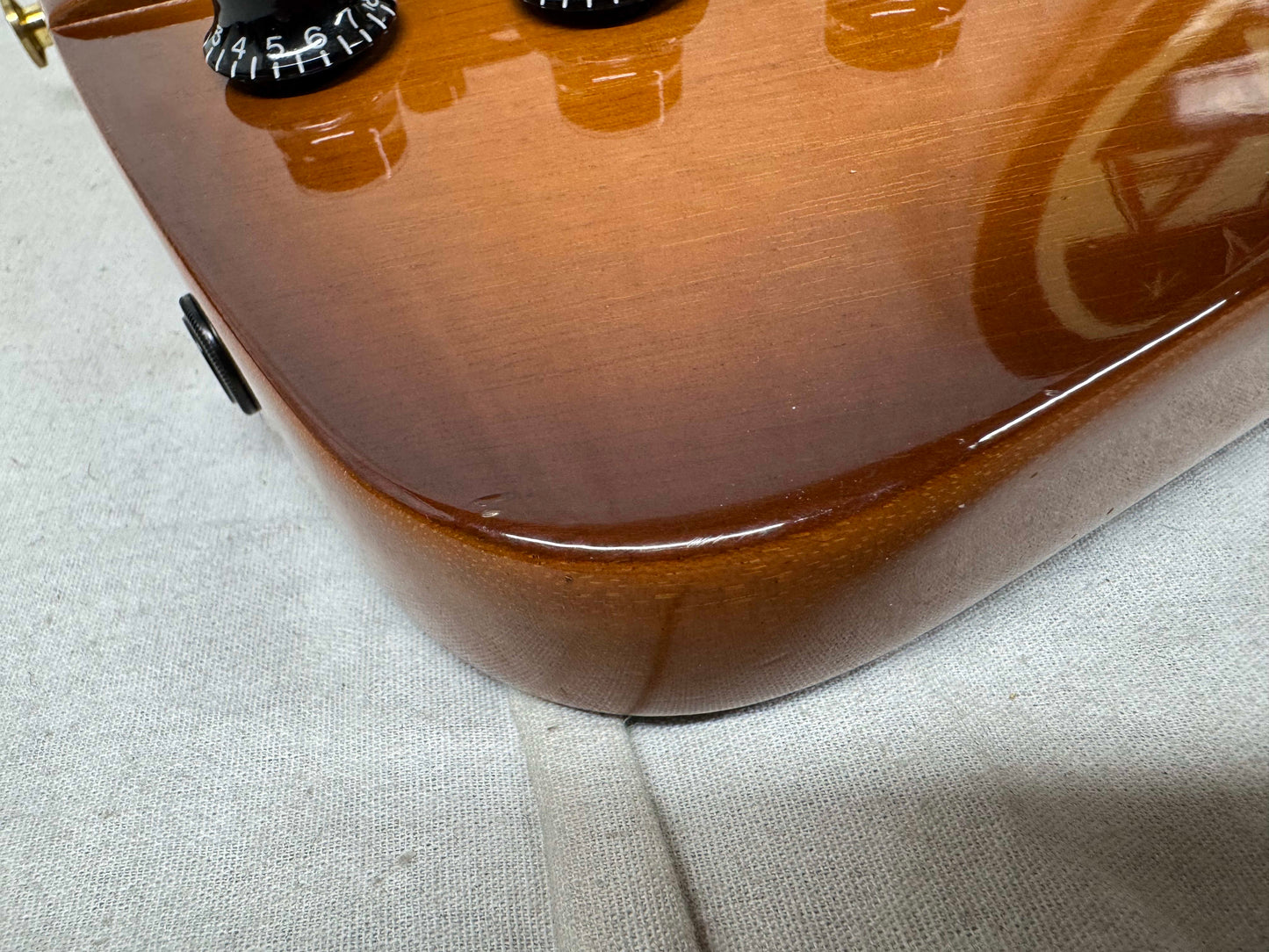Gibson Thunderbird IV 4-string Bass with Case 2002