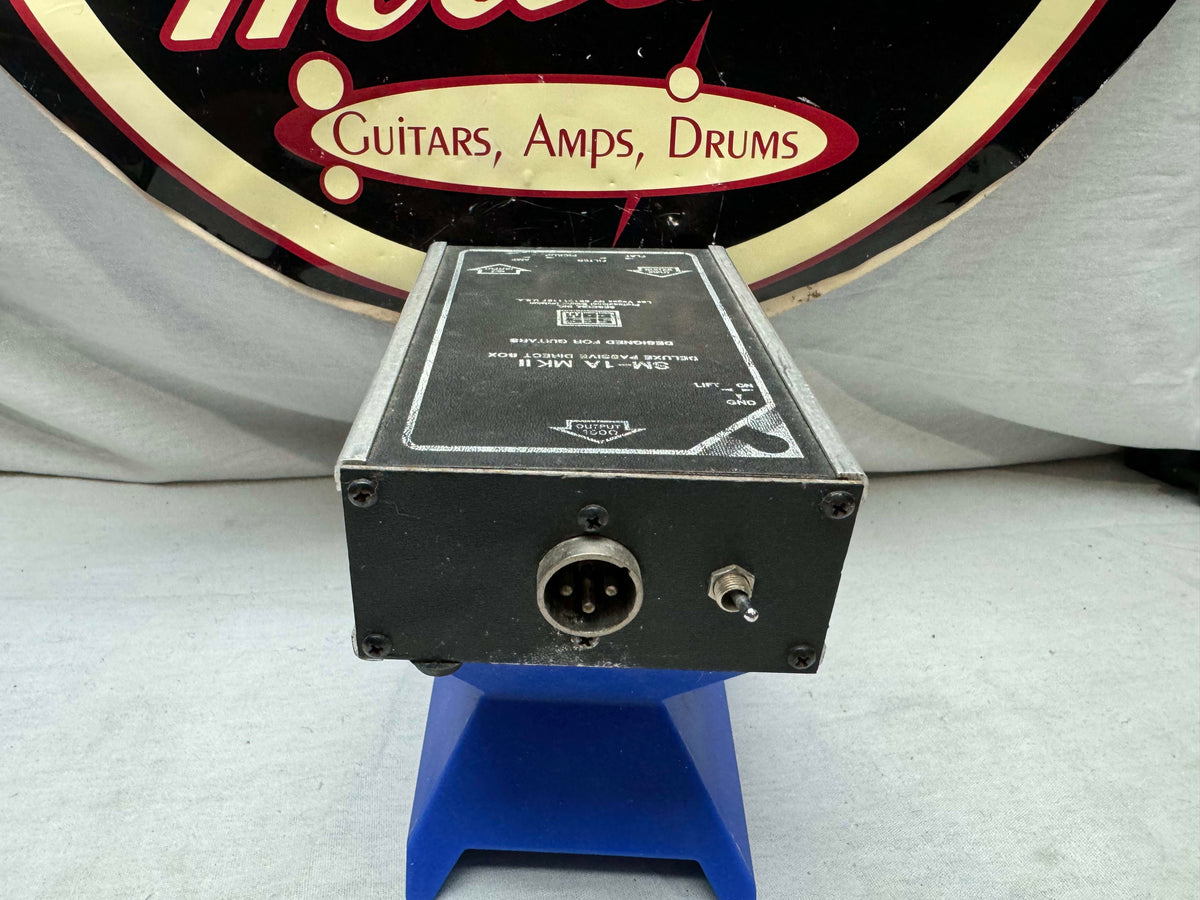 Sescom SM-1A Mk II 2 Deluxe Passive Direct Box for Guitars