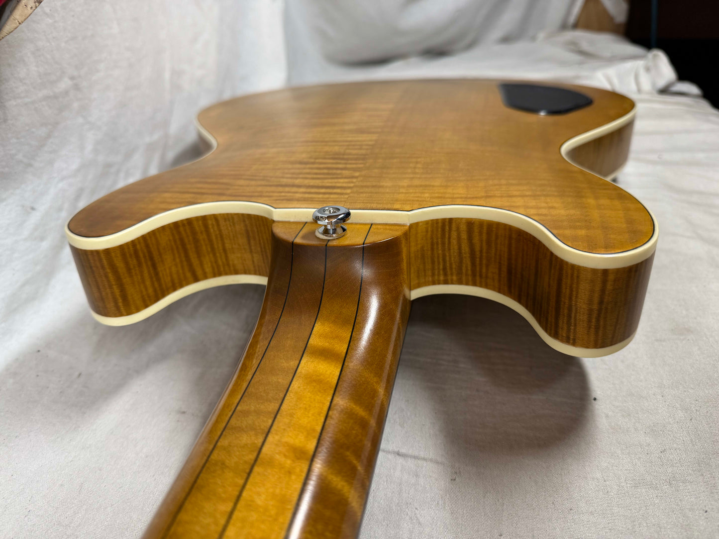 Warwick Star Bass II starbass 2 V 5-string Semi-Hollow Body Bass 2008 - Honey Violin Oil Finish