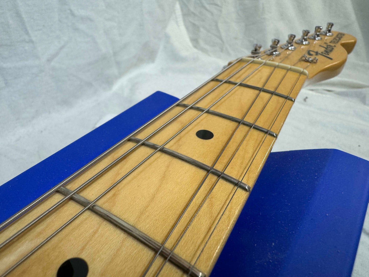 Fender Classic Series '69 Telecaster Thinline Guitar with Case 2009 - 3-Color Sunburst / Maple neck