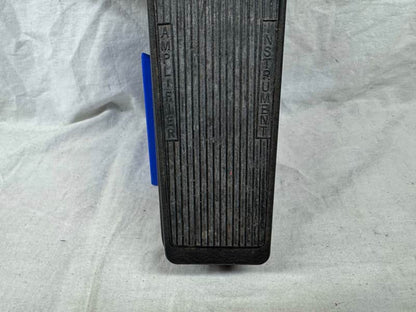 Dunlop GCB95 GCB-95 Cry Baby crybaby Wah Pedal - Rev I Circuit - missing rubber feet & battery cover - Image 3