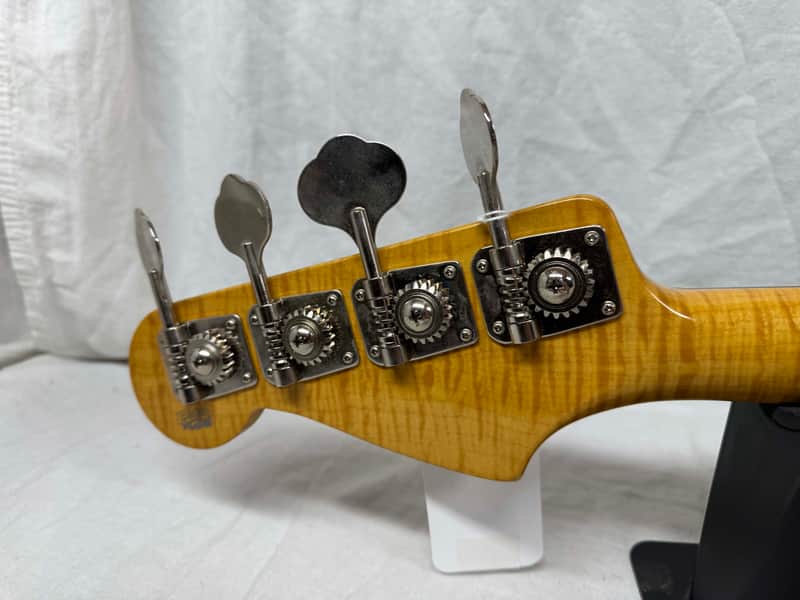 Fender Jazz Bass 4-string J-Bass - photo - Foto Flame - MIJ Made In Japan - Image 10