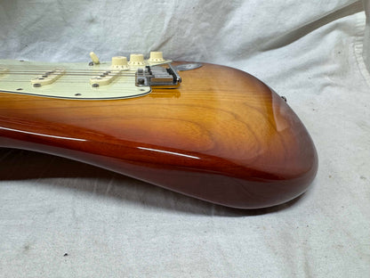 Fender American Deluxe Ash Stratocaster Guitar with Case 2010 - Tobacco Sunburst / Maple neck