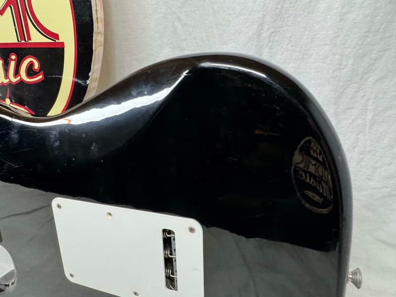 Fender Standard Stratocaster HSS Guitar - MIM Mexico - Image 10