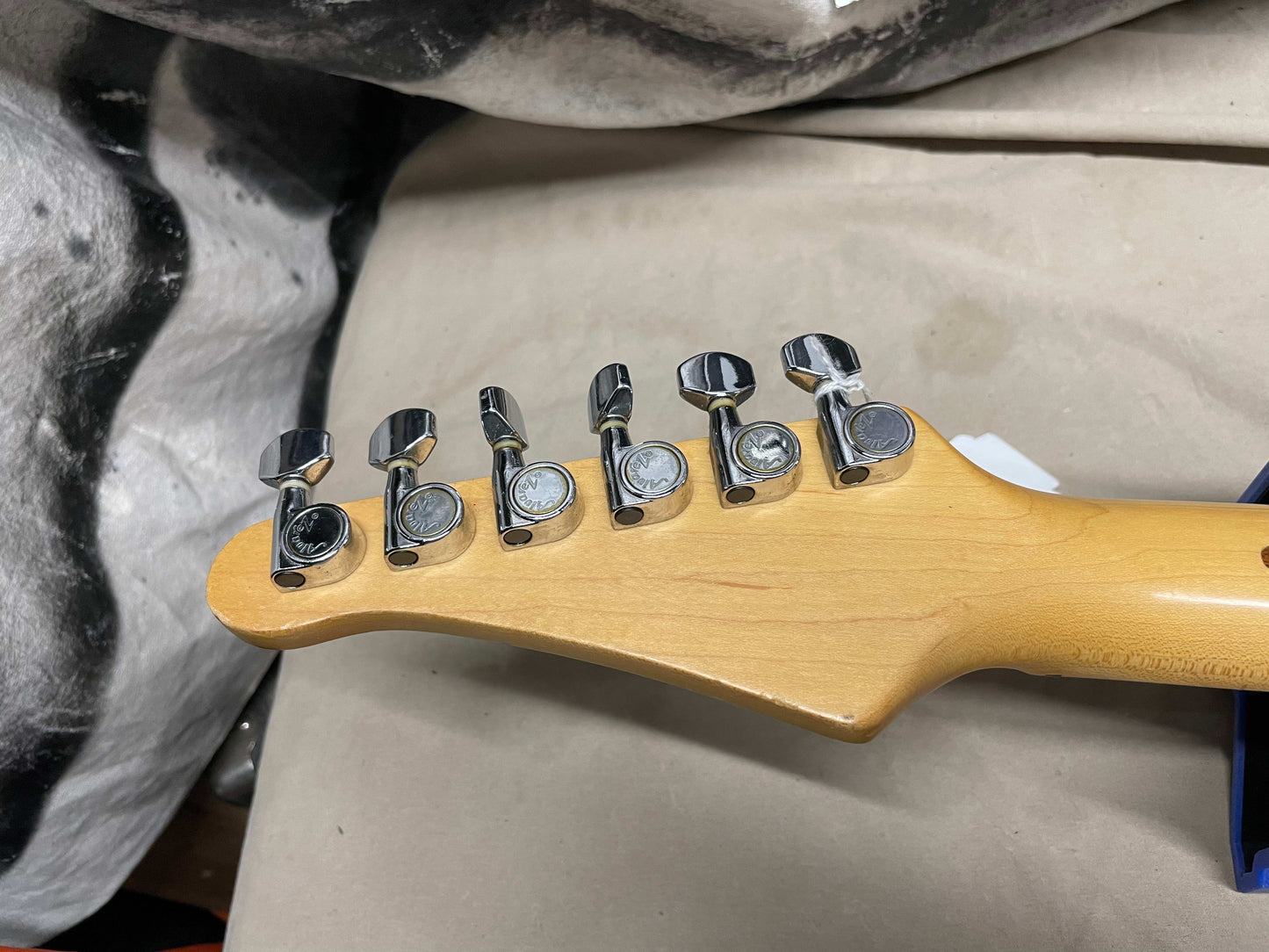 Alvarez AE-200 AE200 S-style HSS Guitar 1990s