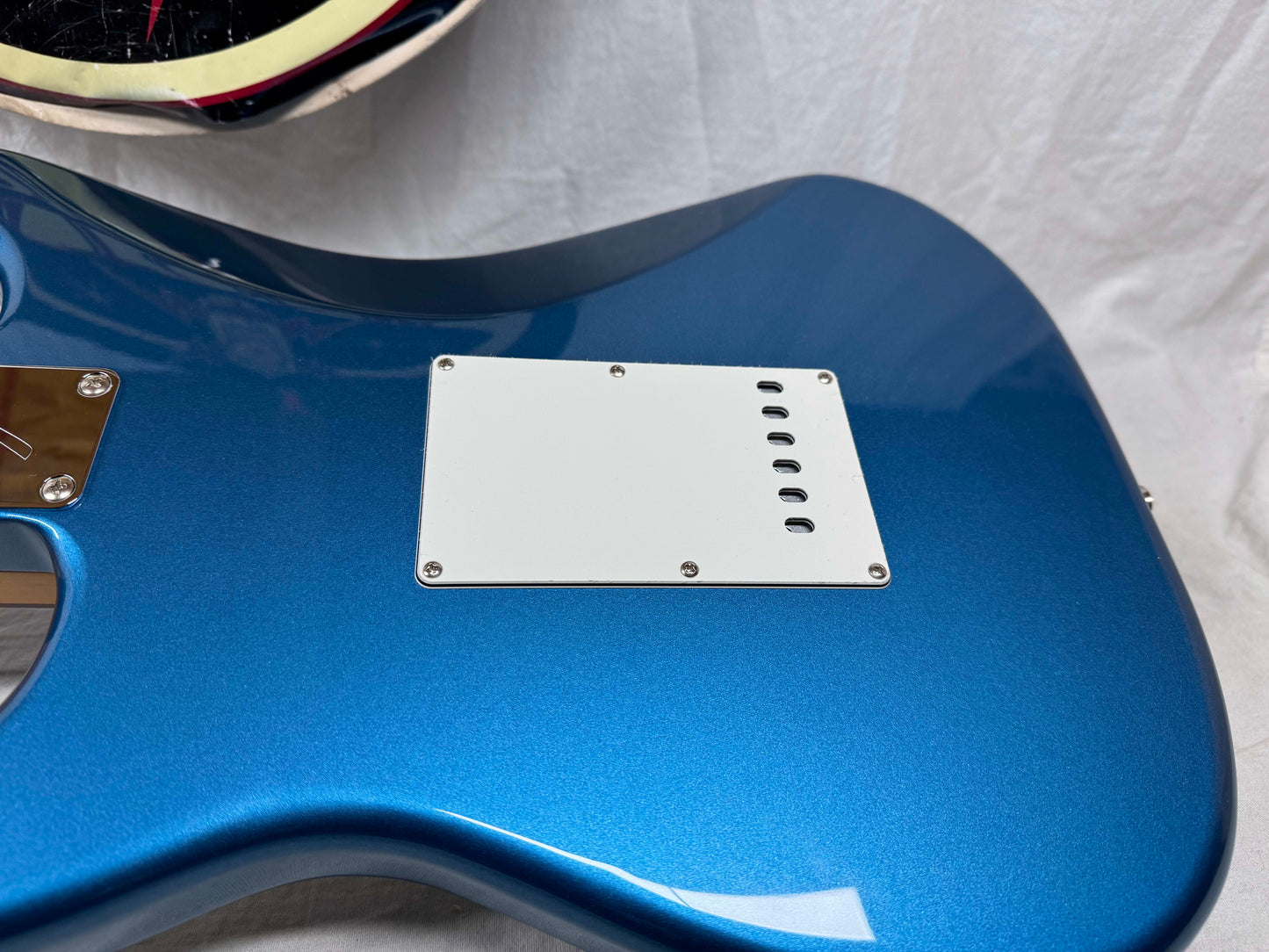 Fender Traditional '60s Stratocaster Guitar - MIJ Made In Japan 2023 - Lake Placid Blue / Rosewood fingerboard