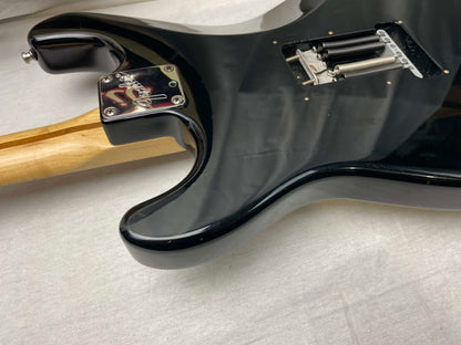 Fender American Standard Stratocaster Guitar 1993 - Black / Maple neck