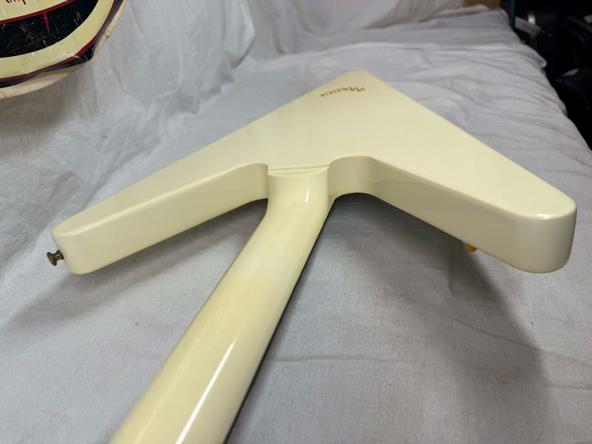 Gibson DSRVCWGH1 Limited Edition Reverse Flying V Guitar with Case 2007 - Alpine White