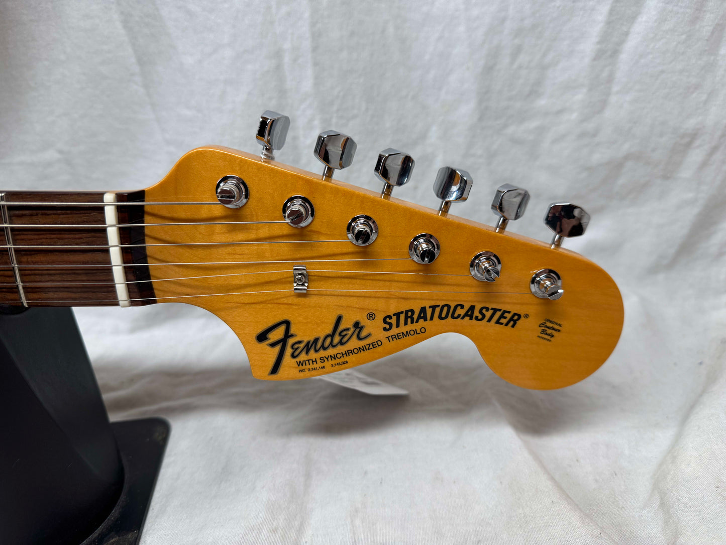 Fender Traditional '60s Stratocaster Guitar - MIJ Made In Japan 2023 - Lake Placid Blue / Rosewood fingerboard