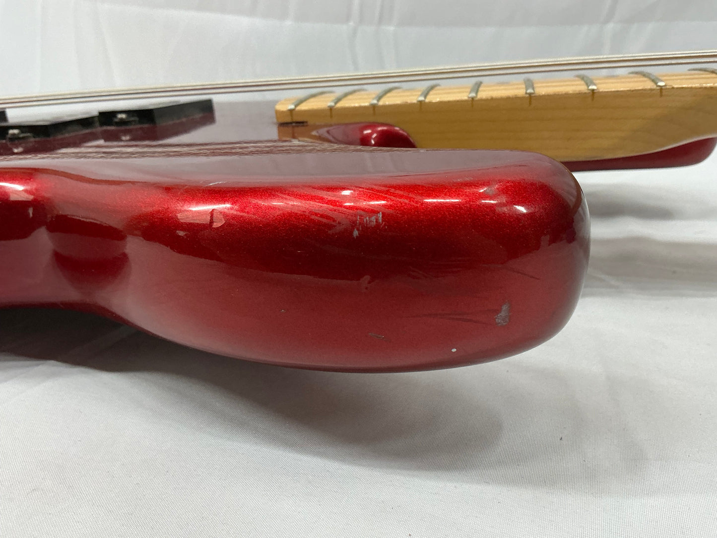Kramer Striker 700ST Bass Guitar - Red MISSING NECK STRAP STUD