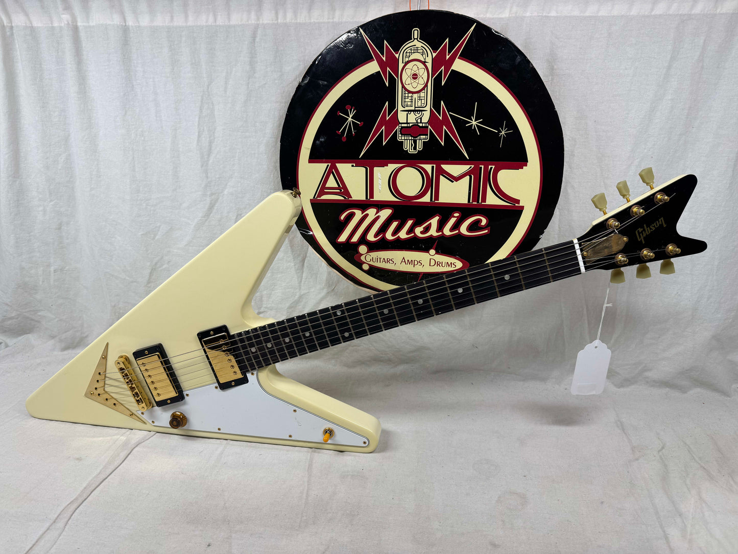 Gibson DSRVCWGH1 Limited Edition Reverse Flying V Guitar with Case 2007 - Alpine White