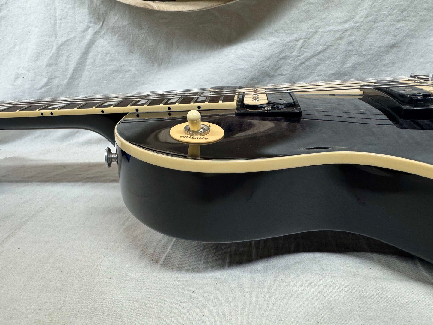 Gibson LPTP19E2CH3 Les Paul Traditional Pro V Flame Top Guitar with Case 2023 - Transcluent Ebony Burst