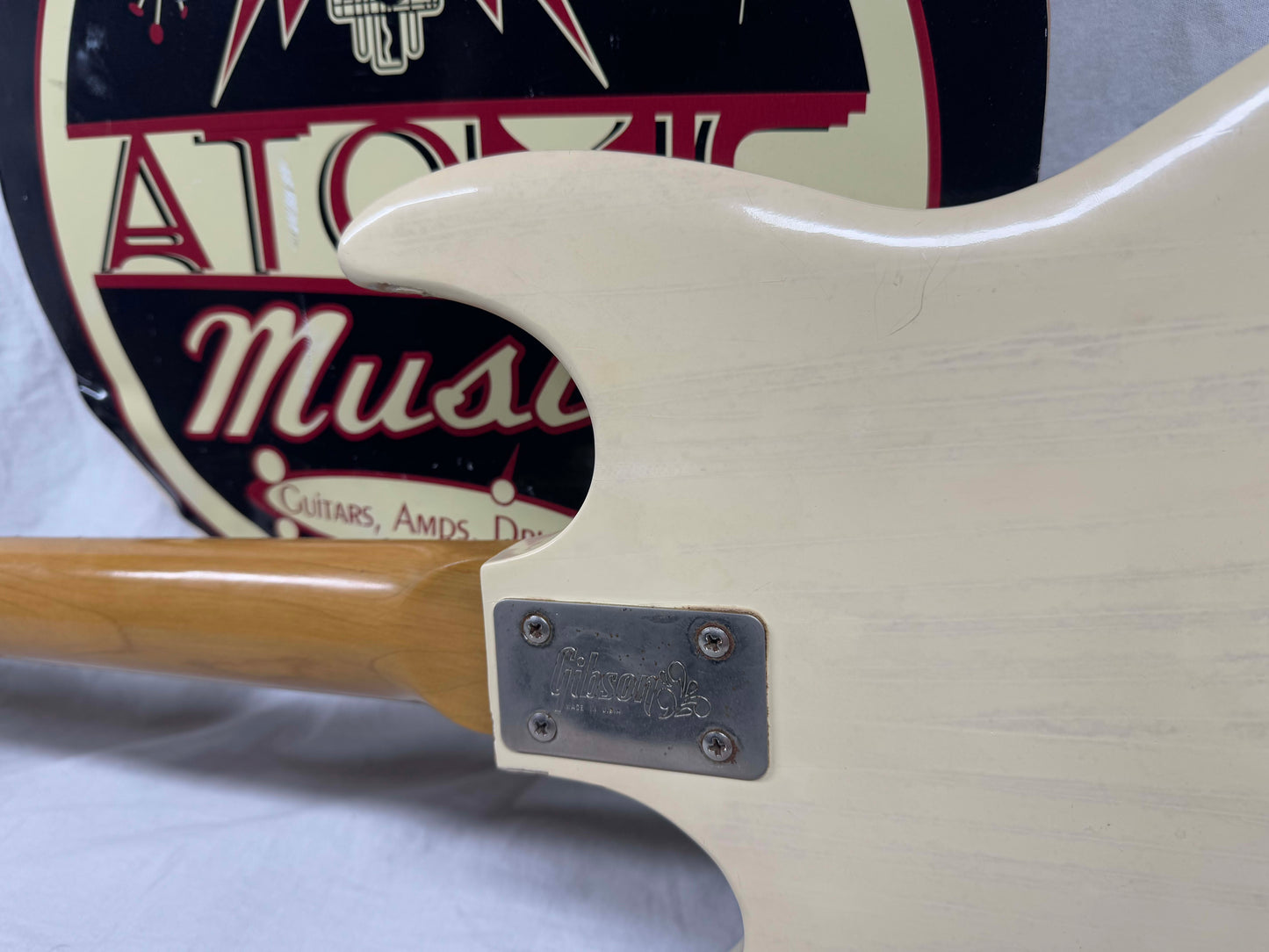 Gibson The Grabber 4-string Bass  - truss rod maxed / AS-IS  - Rare - White