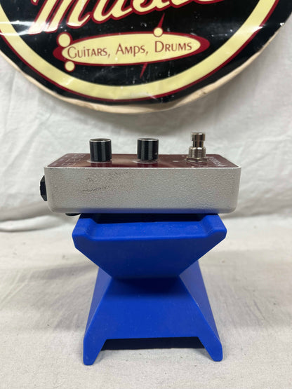Foxgear Knee Trembler Tremolo Pedal