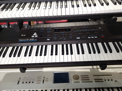 Roland E-28 Intelligent Keyboard - Local Pickup Only