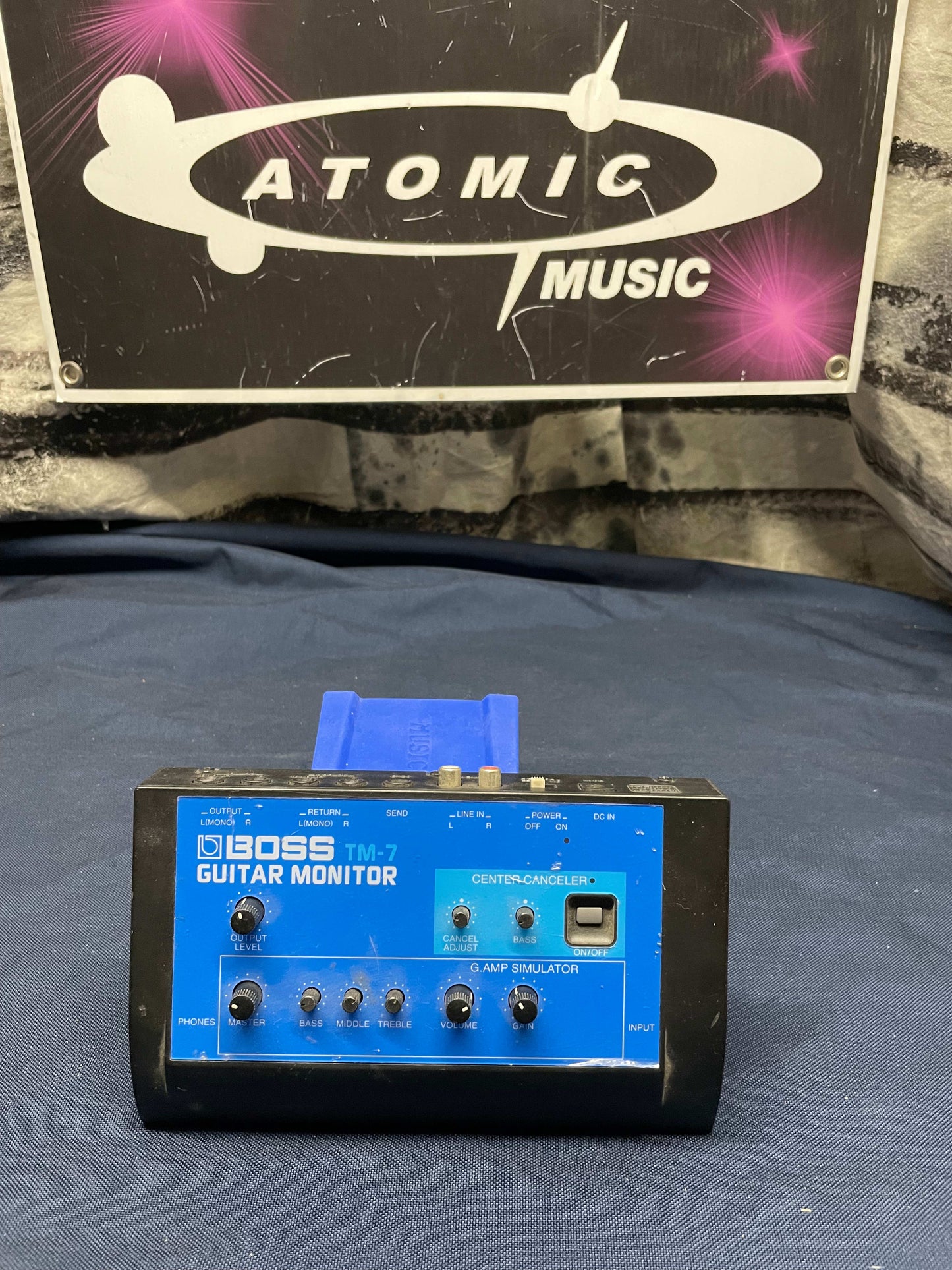 Boss TM-7 Guitar Monitor - missing battery cover 1995