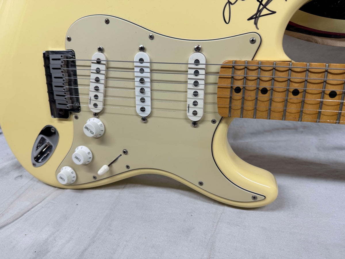 Fender Yngwie Malmsteen Signature Stratocaster Guitar with Case - signed! 1992 - Vintage White / Maple neck