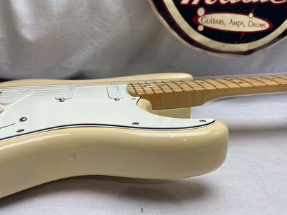 Fender American Standard Stratocaster Guitar with Lace Sensor pickups + Case 2005 - Buttercream or Honey Blonde or Yellow White / Maple neck