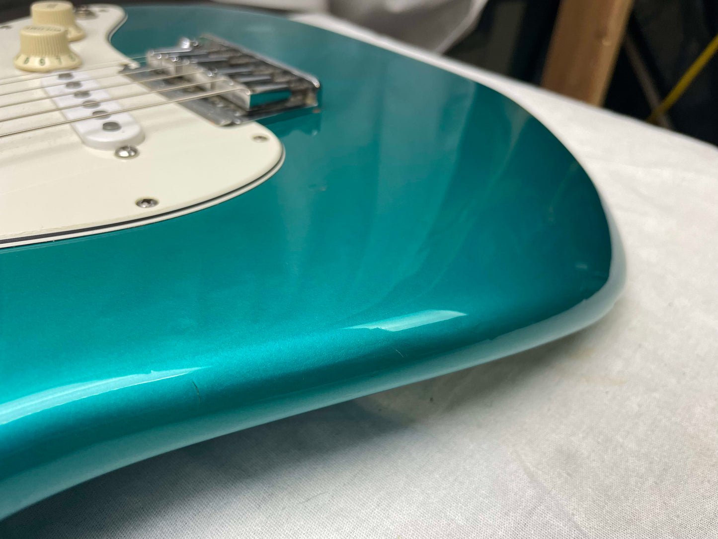 Fender PARTS Stratocaster - 1999 American Deluxe neck on 1983 Dan Smith-era Standard Strat body with Case - Transparent Teal