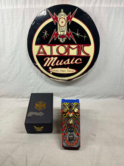 Beetronics Custom Shop Abelha Tropical Fuzz Pedal with Box