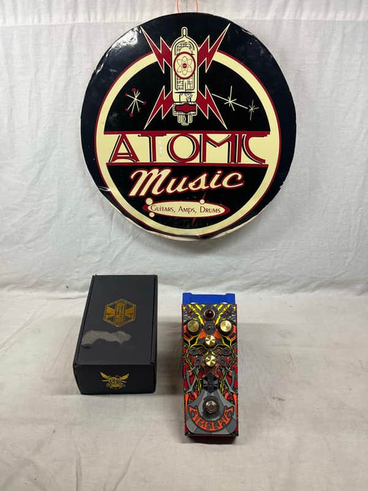 Beetronics Custom Shop Abelha Tropical Fuzz Pedal with Box