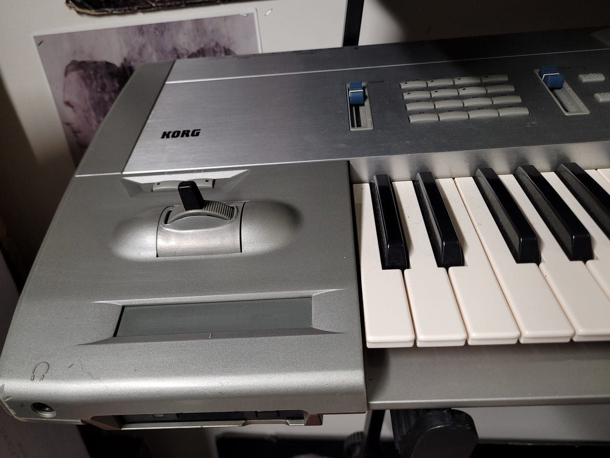 Korg Trinity 61-Key 32-Voice Polyphonic Workstation 1995 - 1996 - Local Pickup Only