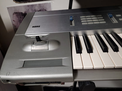 Korg Trinity 61-Key 32-Voice Polyphonic Workstation 1995 - 1996 - Local Pickup Only