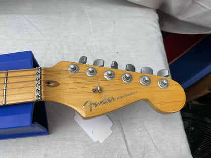 Fender PARTS Stratocaster - 1999 American Deluxe neck on 1983 Dan Smith-era Standard Strat body with Case - Image 10