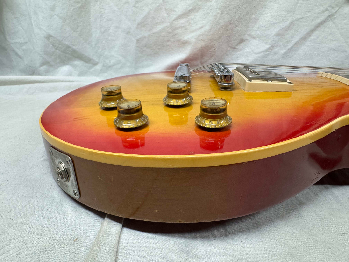 Gibson Les Paul Standard Guitar with Case 1978 - Cherry Sunburst