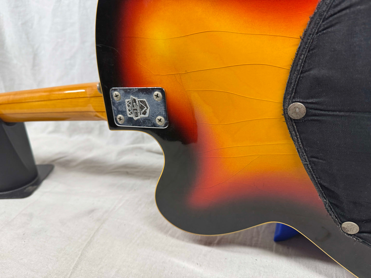 Vox V265 Bossman Semi-Hollow Body Guitar - *NO* Effects - functions as standard guitar only - Sunburst