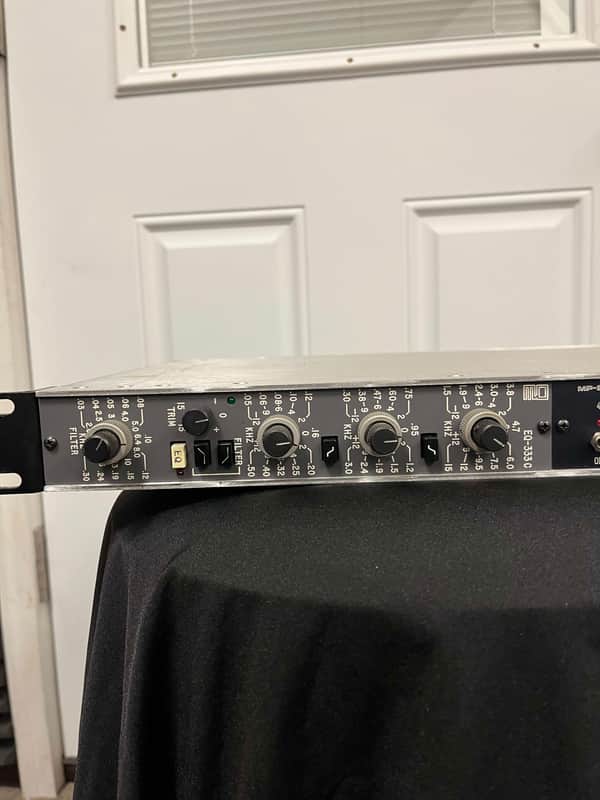 Quad Eight Electronics EQ-333c & MP-227di Equalizer + Microphone Preamp Modular Rack System *PAIR* with Power Supply - Image 11