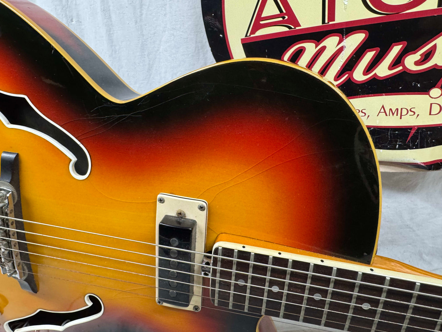 Vox V265 Bossman Semi-Hollow Body Guitar - *NO* Effects - functions as standard guitar only - Sunburst