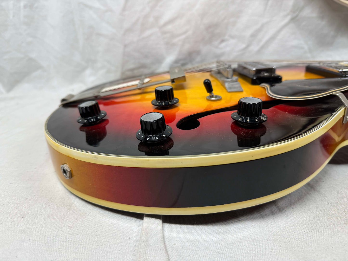 Kapa Model 500 Semi-Hollowbody Double Cutaway Guitar