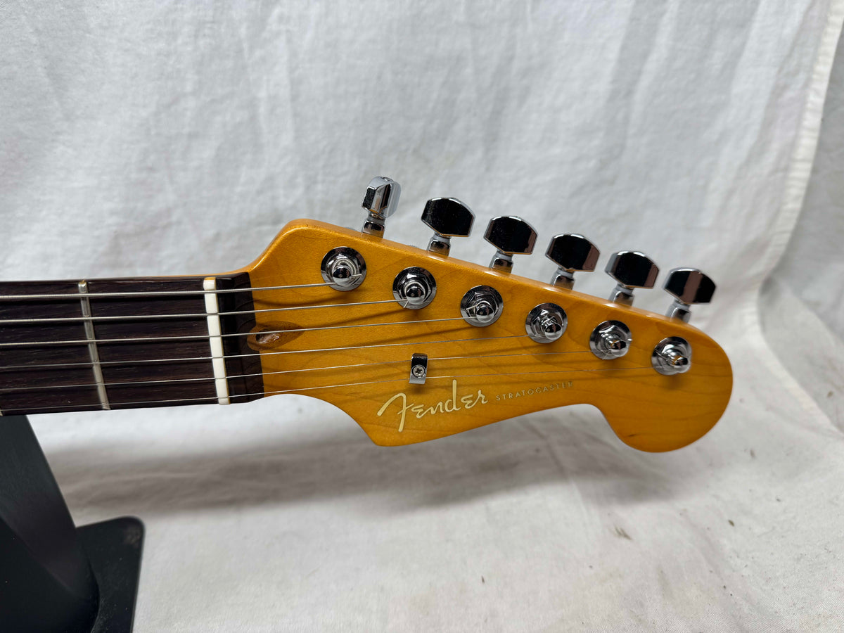 Fender American Ultra Stratocaster HSS Guitar with Case 2023 - Cobra Blue / Rosewood fingerboard