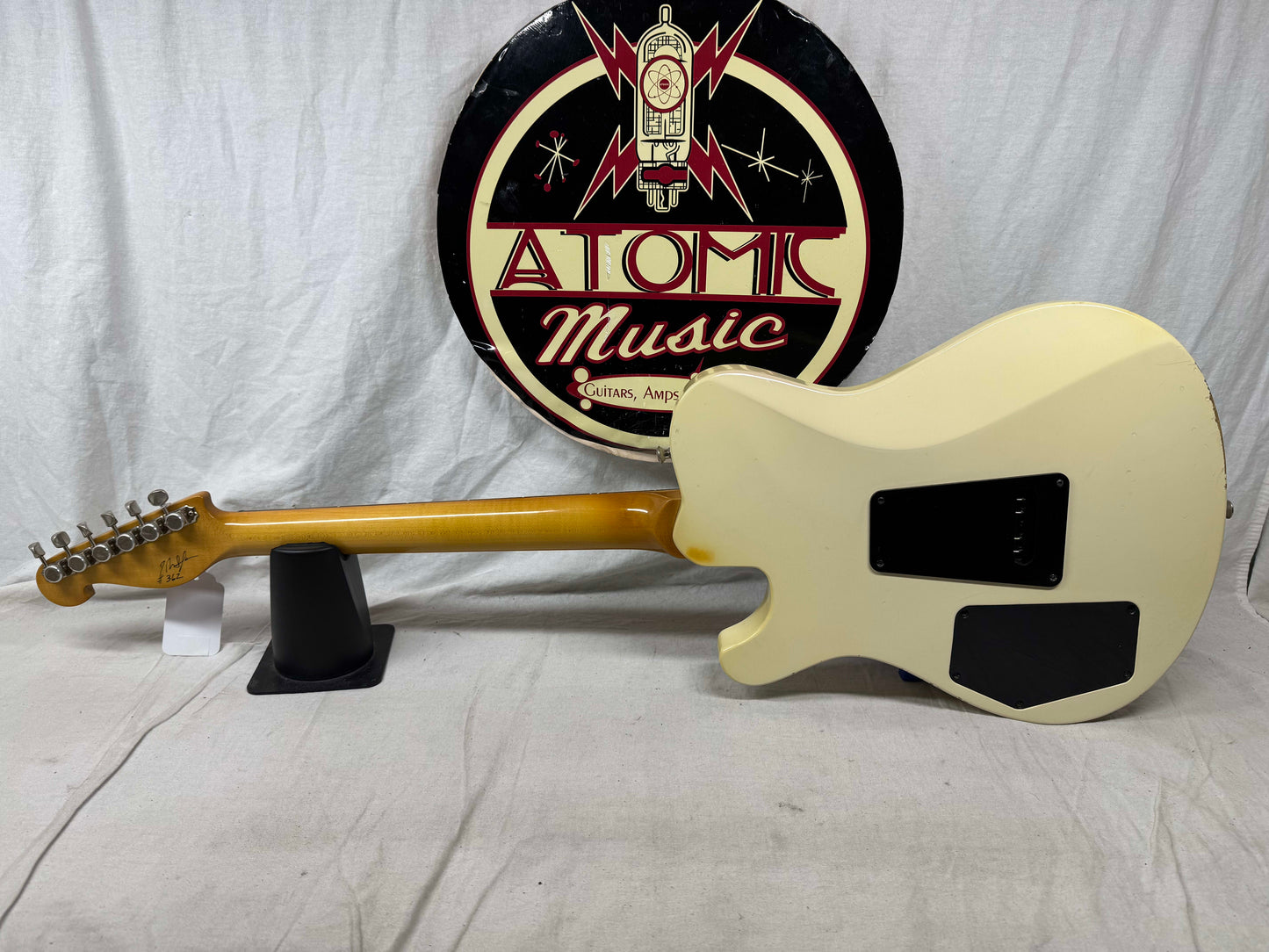 Knaggs Choptank SSS Singlecut Guitar with Case - Aged White