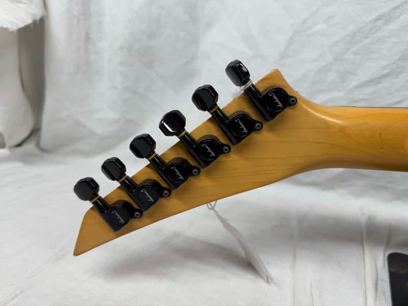 Charvel Ark Series AR-090-SSH Guitar with Case - MIJ Made In Japan - Image 9