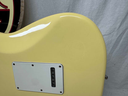 Fender Yngwie Malmsteen Signature Stratocaster Guitar with Case - signed! 1992 - Vintage White / Maple neck