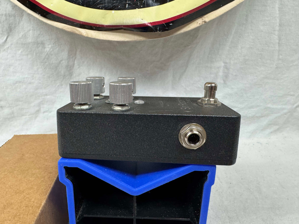 Chellee Sir Robin Overdrive Pedal with Box