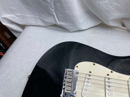 Fender American Standard Stratocaster Guitar 1993 - Black / Maple neck