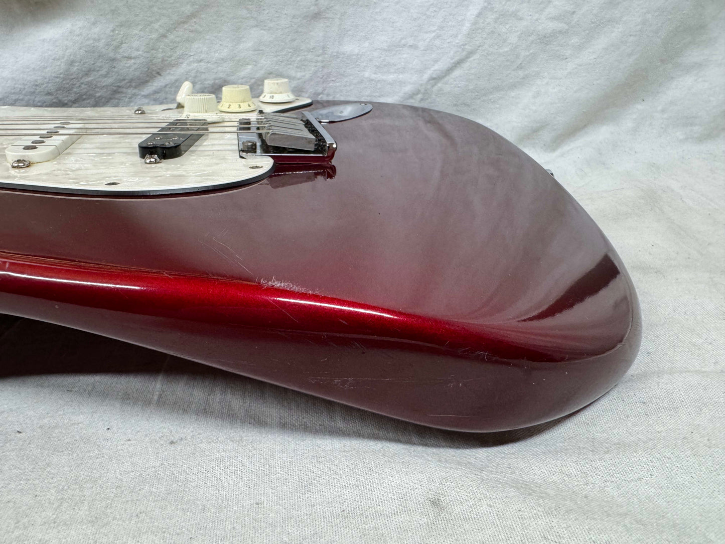 Fender American Standard Stratocaster Guitar 1995 - Candy Apple Red / Maple neck