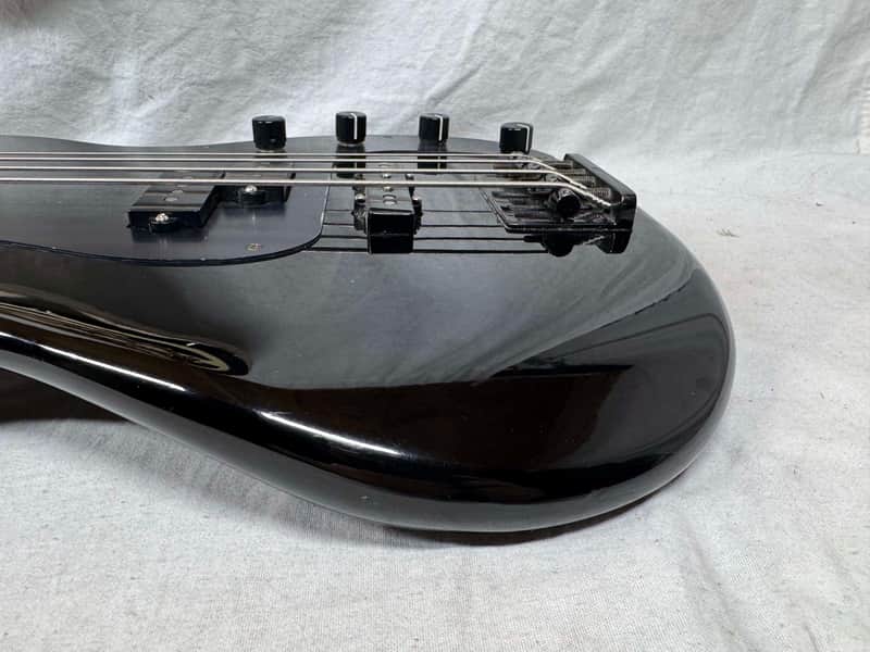 ESP The Surveyor P/J-style 4-string Bass -- MIJ Made In Japan - Image 18