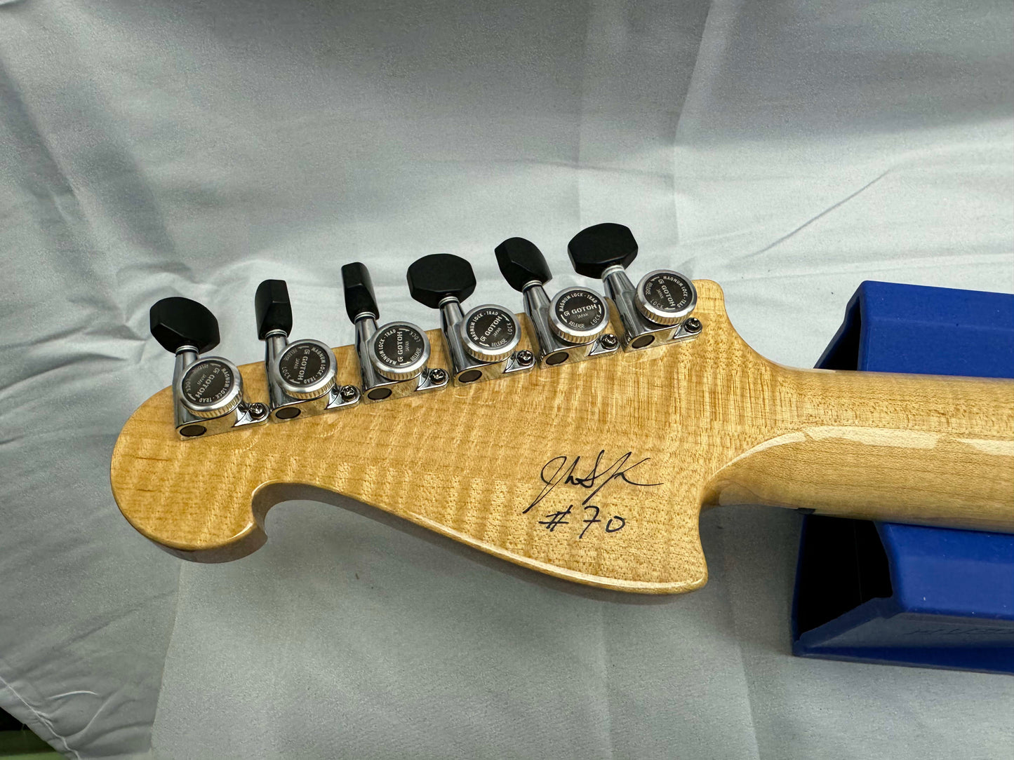 Knaggs Tuckahoe Trembuck #70 Guitar with Case 2023 - Shell Pink / Mahogany body / Maple neck / Nickel hw / Gloss finish