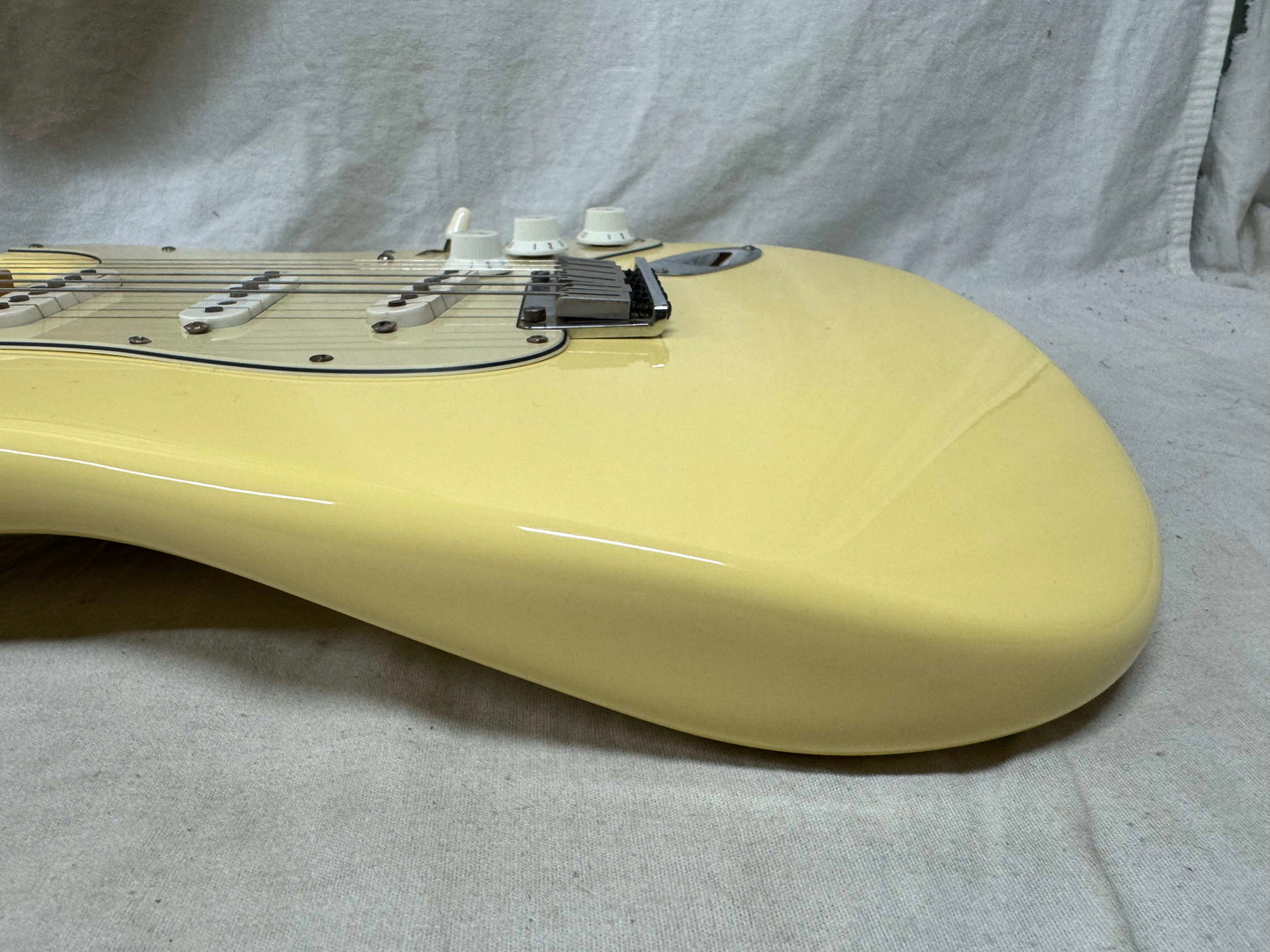 Fender Yngwie Malmsteen Signature Stratocaster Guitar with Case - signed! 1992 - Vintage White / Maple neck