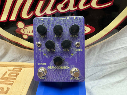 Adventure Audio Demogorgon v3 Fuzz Tremolo Reverb Pedal with Wood Box