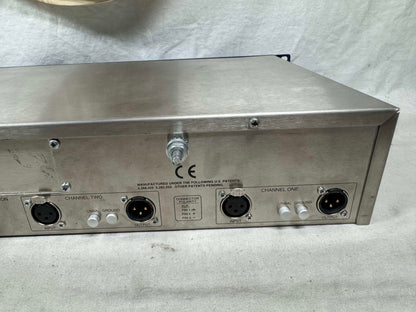 dbx Blue Series 786 Precision 2-Channel Microphone Preamplifier Rack with Box