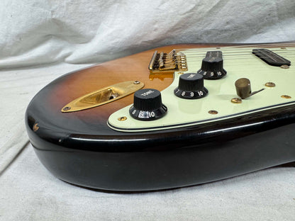 Fender USA SRV Stevie Ray Vaughan Signature Stratocaster Guitar with DiMarzio Hot Rails pickups + Case 1994 - 3-Color Sunburst / Pau Ferro fingerboard