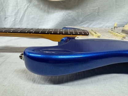 Fender American Ultra Stratocaster HSS Guitar with Case 2023 - Cobra Blue / Rosewood fingerboard