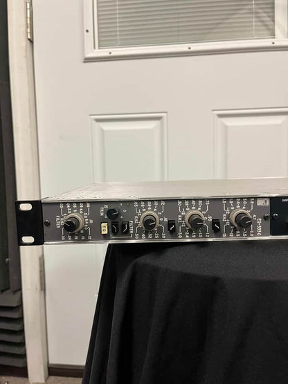Quad Eight Electronics EQ-333c & MP-227di Equalizer + Microphone Preamp Modular Rack System *PAIR* with Power Supply - Image 17