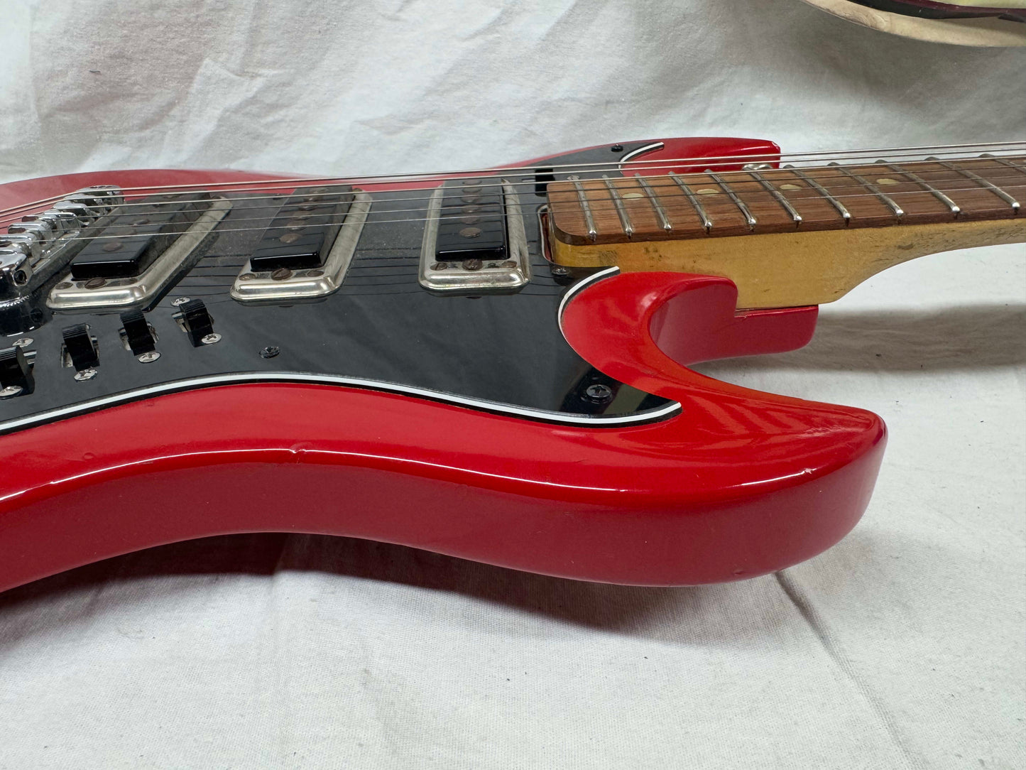 Hagstrom III 3 Guitar Vintage - Red
